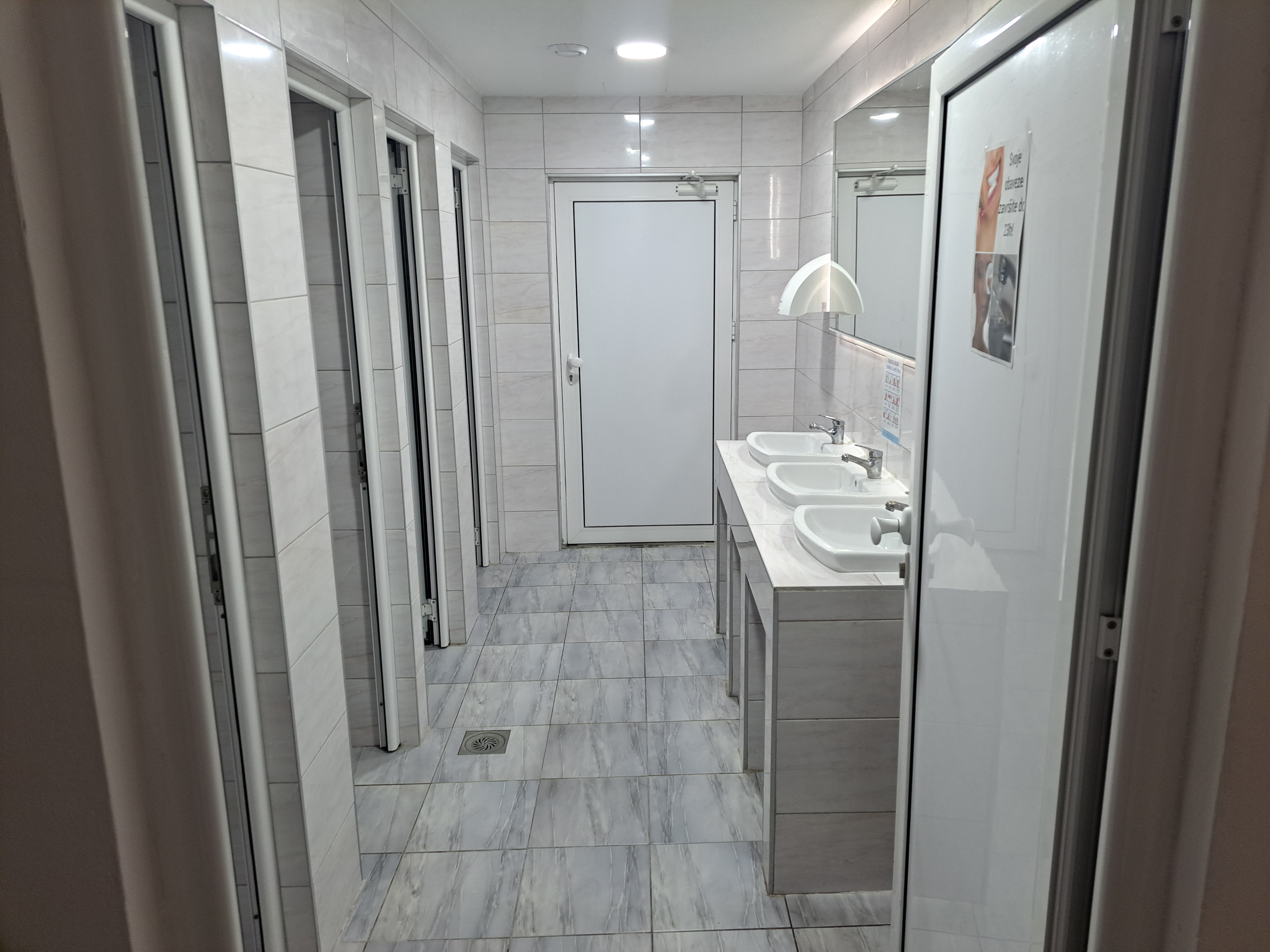 Ученичке просторије – Тоалет