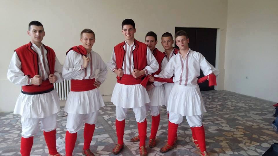 Фолклорна секција 3